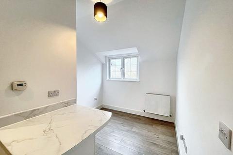 1 bedroom flat to rent, Barker Road, Maidstone ME16