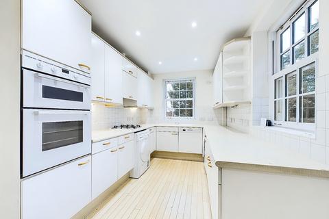 12, Wilton Court Crossways, Beaconsfield, HP9 2HX