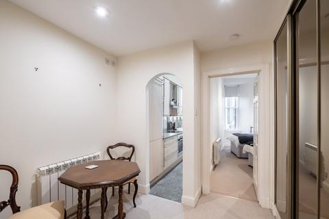 2 bedroom flat for sale, 8C/2 Abercromby Place, New Town, Edinburgh, EH3