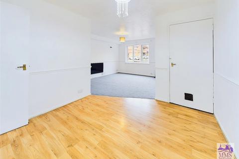1 bedroom maisonette for sale, Damigos Road, Gravesend