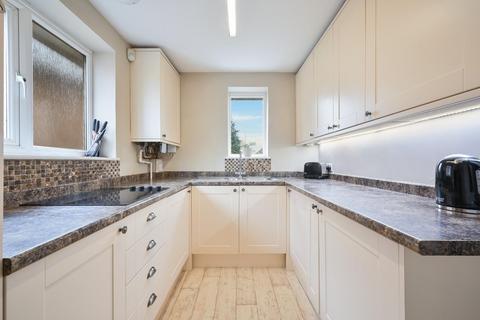 4 Wolsey Close, Worcester Park, KT4 7EF