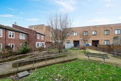 1 bedroom flat for sale, Nunhead Lane, Peckham, SE15