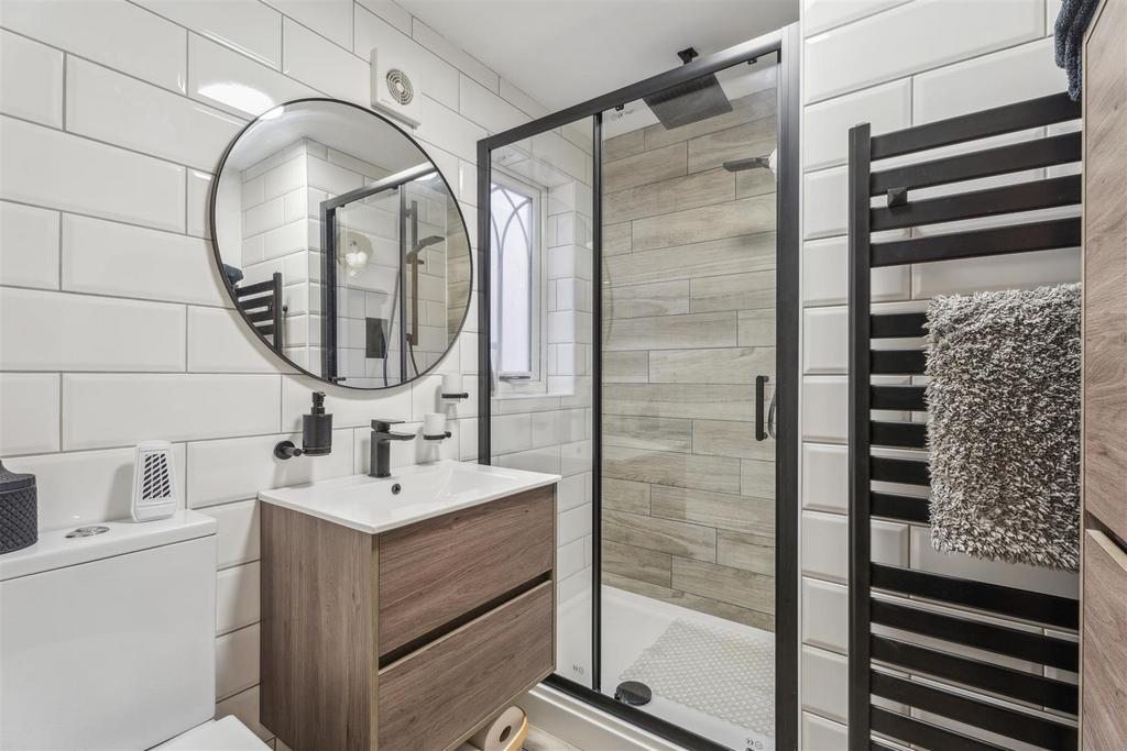 Master Ensuite