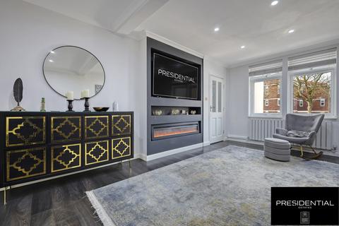13 Arrowsmith Road, Chigwell, IG7 4PP