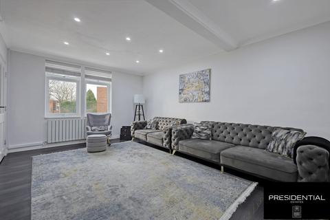 13 Arrowsmith Road, Chigwell, IG7 4PP