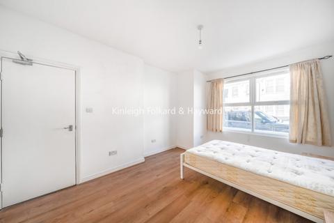 6 bedroom house to rent, Longmead Road London SW17