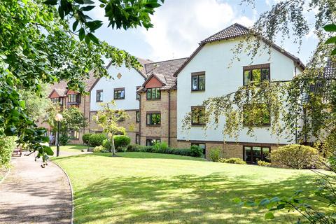 1 bedroom apartment for sale, Lakeside Pines, Barrs Avenue, New Milton, Hampshire, BH25