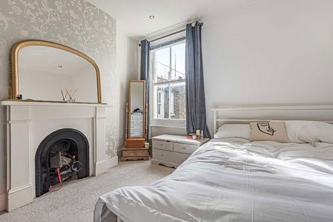 3 bedroom flat for sale, Mirabel Road, London SW6