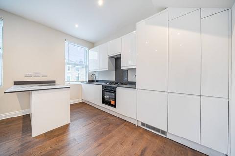 1 bedroom flat to rent, Limes Grove, Lewisham, London, SE13