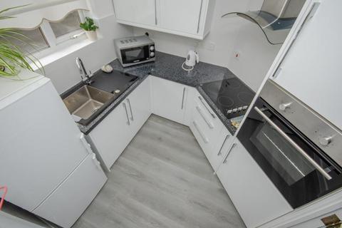 1 bedroom flat for sale, Park View Court, Albert Road, Staple Hill, Bristol, BS16 5HG