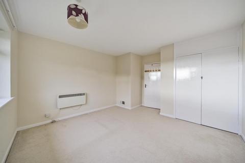 2 bedroom maisonette for sale, High Wycombe,  Poets Corner,  Buckinghamshire,  HP11