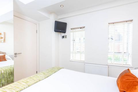 1 bedroom flat to rent, Sloane Avenue, Chelsea, London, SW3