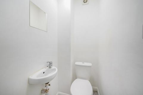6 bedroom house of multiple occupation for sale, Stuart Road, Thornton Heath, CR7