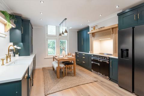 13 Chadwick Manor, Knowle, Solihull, B93 0AT