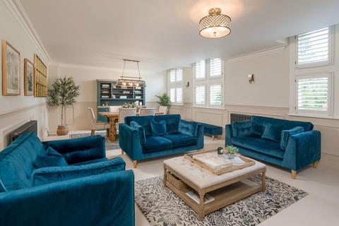 13 Chadwick Manor, Knowle, Solihull, B93 0AT