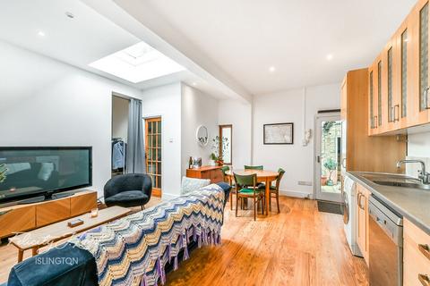 1 bedroom flat for sale, Liverpool Road, Islington, N1