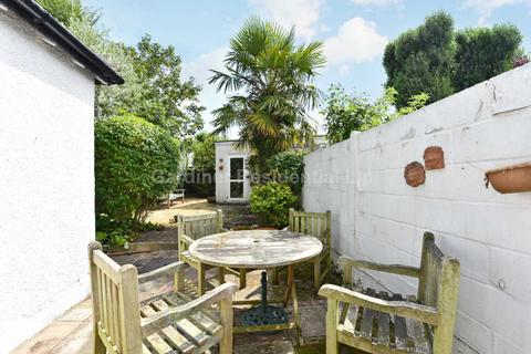 4 bedroom house for sale, Princes Gardens, West Acton