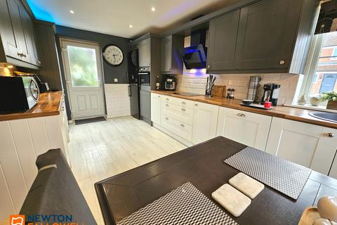 39 Skylark Way, Clipstone Village, Mansfield, NG21 9GG