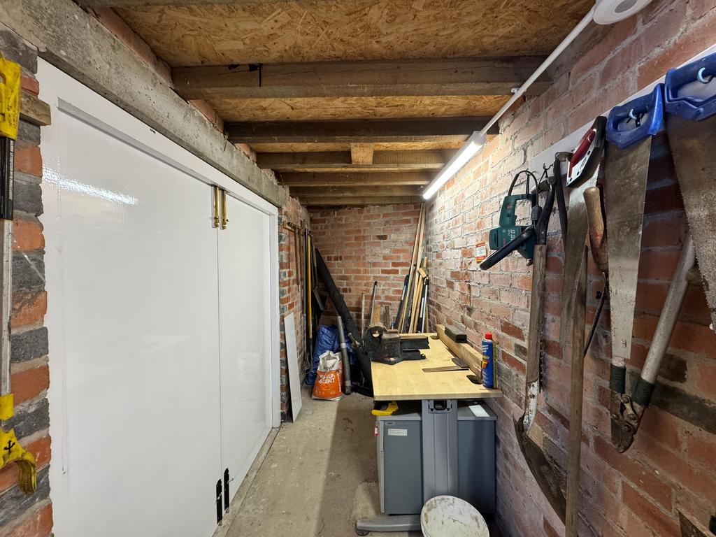 11 T202502171259.jpg