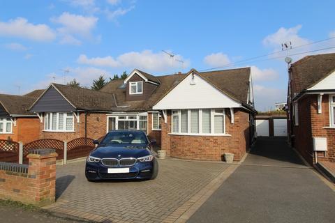 4 bedroom semi-detached house to rent, Oliver Road, Shenfield, CM15