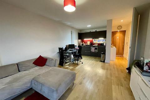 1 bedroom apartment to rent, The Circus, Highcross Lane