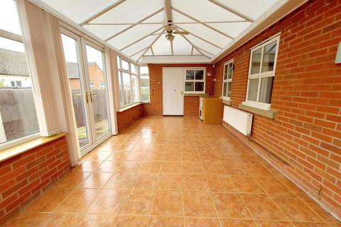 2 bedroom detached bungalow for sale, Mitton Close, Stourport-On-Severn