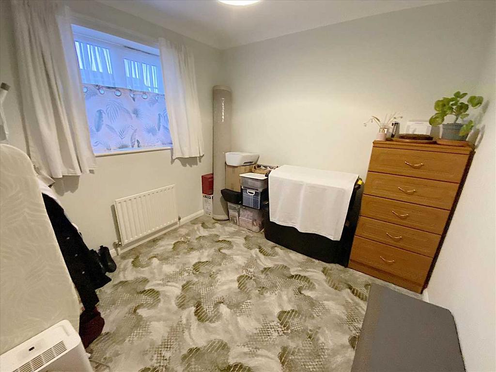 Bedroom 2: