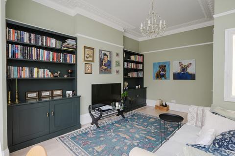 1 bedroom apartment for sale, Richmond TW10