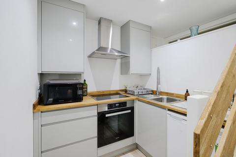 1 bedroom apartment for sale, Richmond TW10