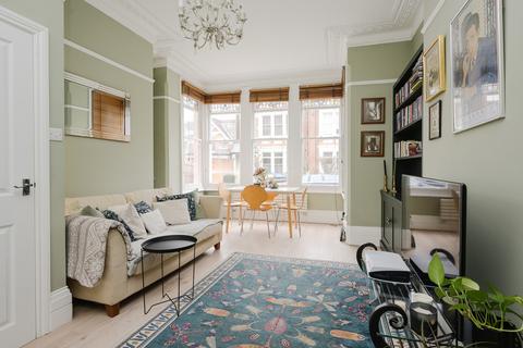 1 bedroom apartment for sale, Richmond TW10