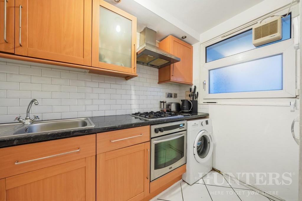 18 Edgecot Grove N15 5 HD-8.jpg