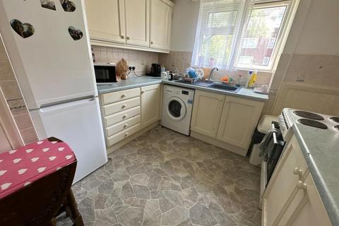 1 bedroom flat for sale, Calais Road, Burton-on-Trent DE13