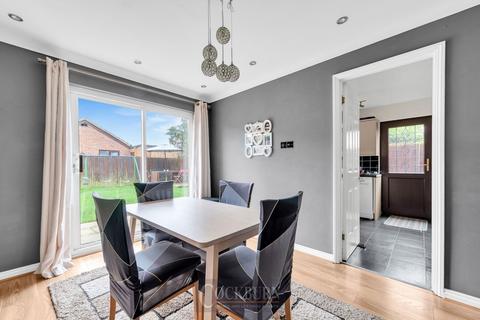 8 Margaret Gardner Drive, London, SE9 3LR