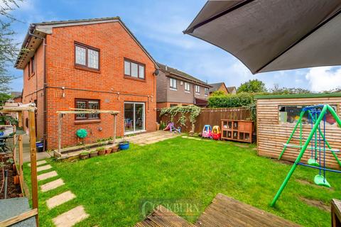 8 Margaret Gardner Drive, London, SE9 3LR