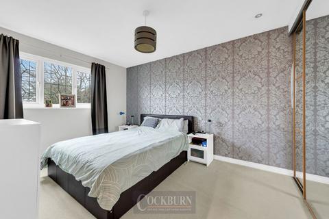 8 Margaret Gardner Drive, London, SE9 3LR