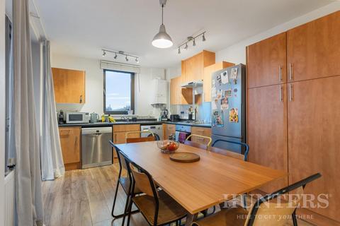 2 bedroom flat for sale, Isobel Place, London