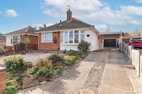 2 bedroom detached bungalow for sale, Higher Drive, Lowestoft