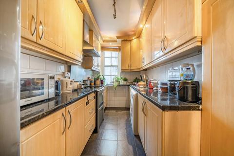 2 bedroom flat for sale, Queensway, Bayswater, London, W2