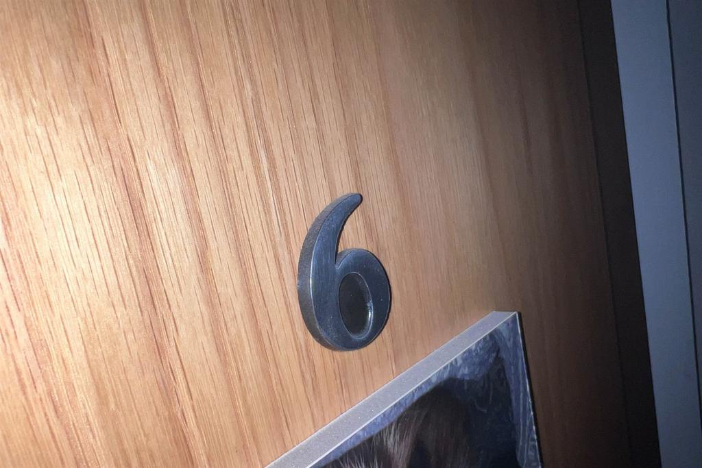 Flat 6