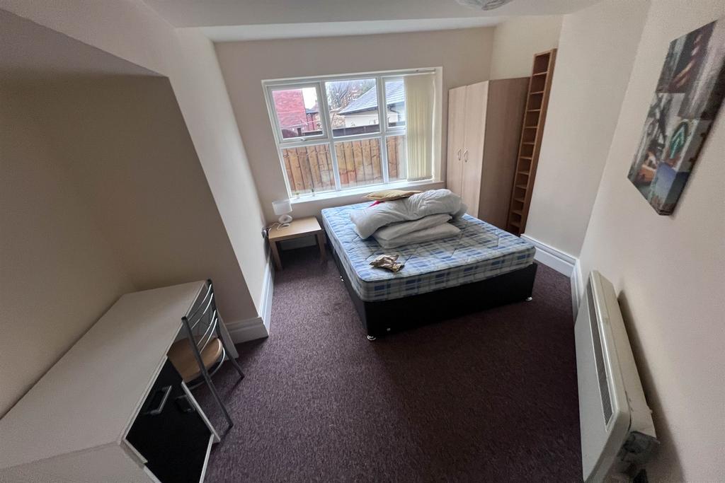 Flat 7