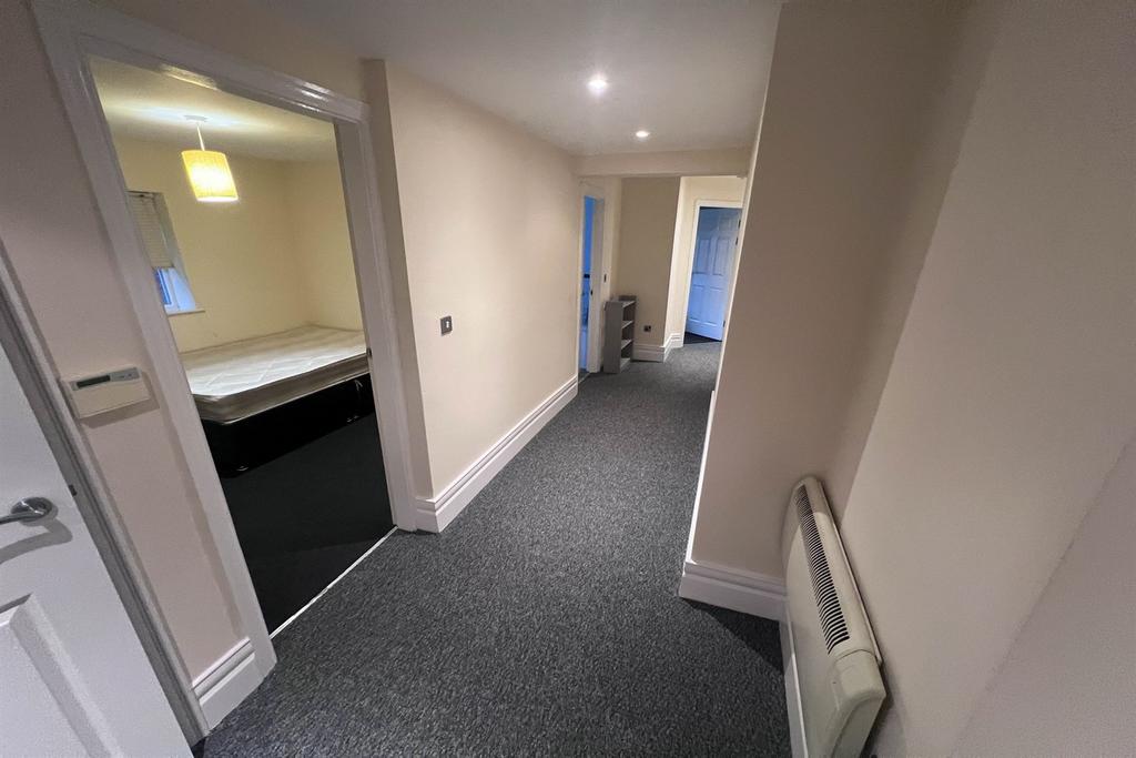 Flat 8