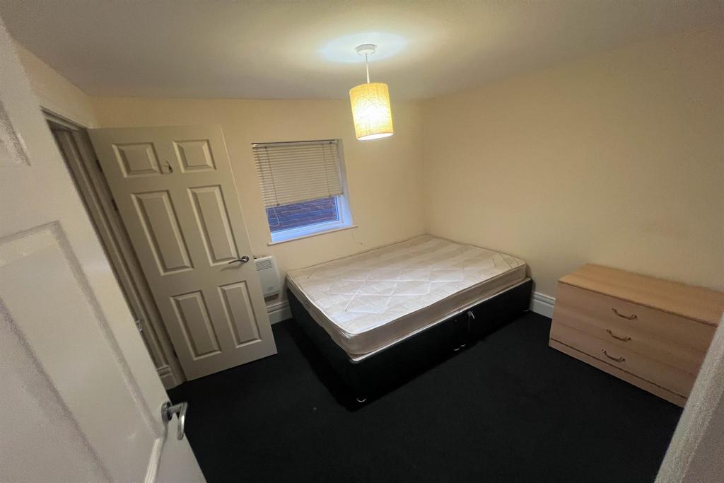 Flat 8
