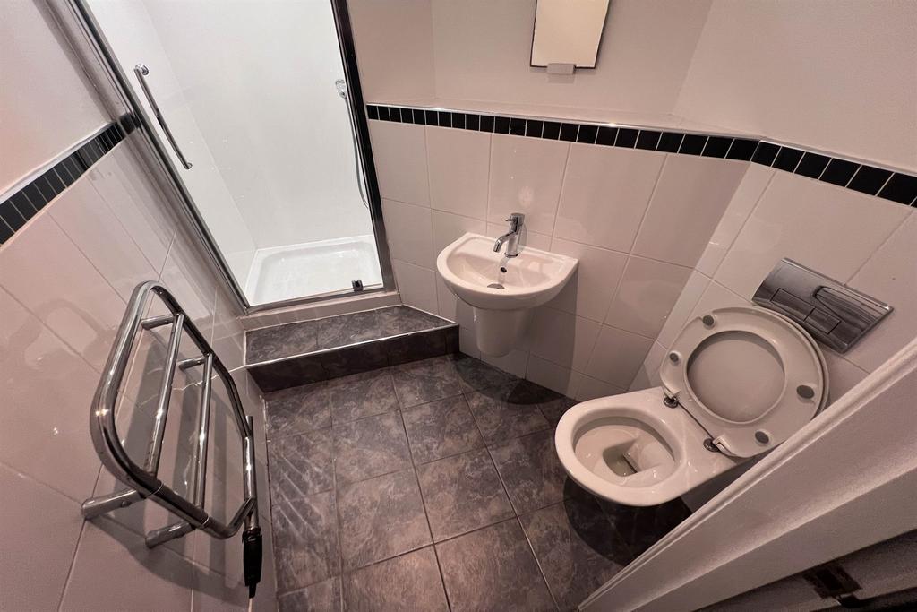 Flat 8