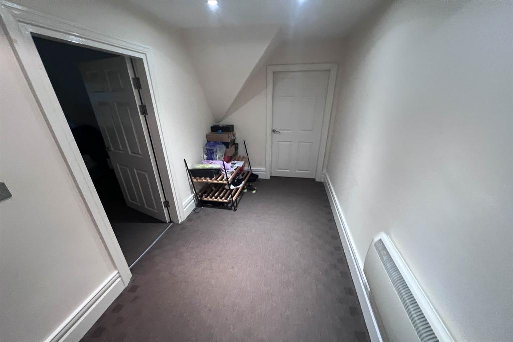 Flat 11