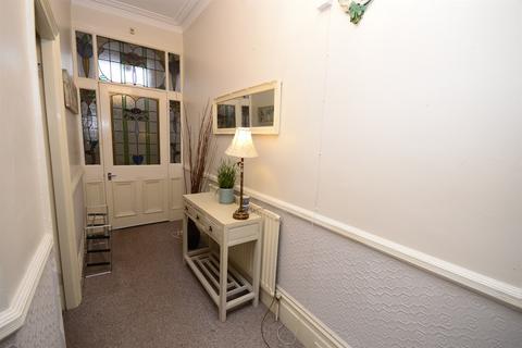 4 bedroom terraced house for sale, Durham Road, Low Fell