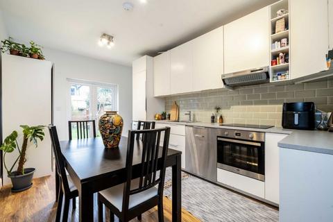 3 bedroom semi-detached house for sale, Sydney Road, London W13