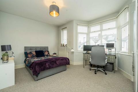 3 bedroom semi-detached house for sale, Sydney Road, London W13