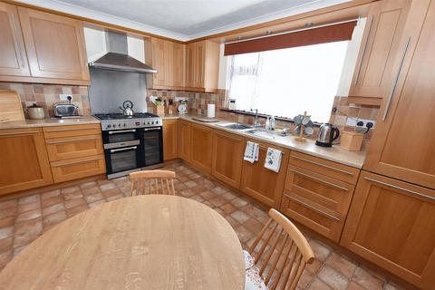 4 bedroom detached bungalow for sale, Clijah Croft, South Downs