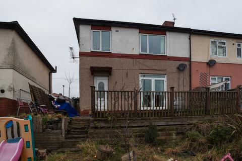 3 bedroom end of terrace house for sale, Leeds Road, Heckmondwike WF16