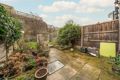 112 Leahurst Road, London, SE13 5NN